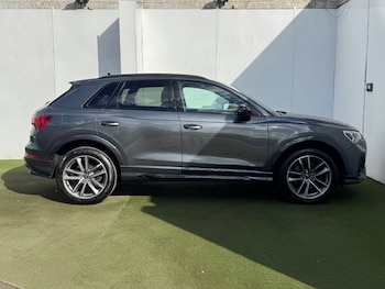 Used Audi Q3 2023 for sale - 79182471: Photo