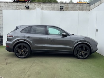 Used Porsche Cayenne 2020 for sale - 79182473: Photo