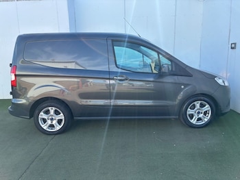 Used Ford Transit Courier 2023 for sale - 79334416: Photo