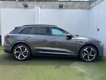 Used Audi e-tron 2022 for sale - 75260730: Photo