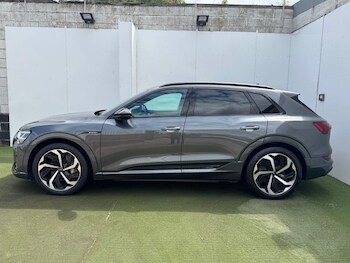 Used Audi e-tron 2022 for sale - 75260730: Photo