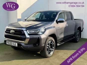 2022 (22) - 2.8 D-4D Invincible Pickup Double Cab 4dr Diesel Manual 4WD Euro 6 (s/s) (2