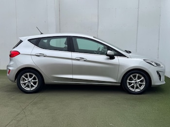 Used Ford Fiesta 2017 for sale - 79233649: Photo
