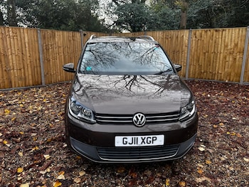 Used Volkswagen Touran 2011 for sale - 76562231: Photo