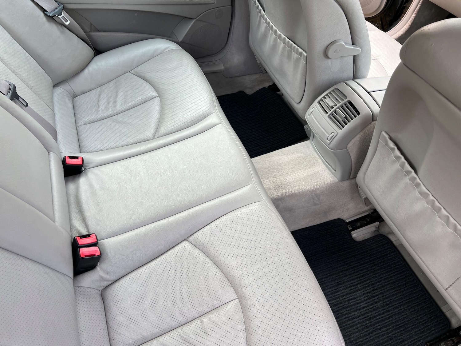 Used Mercedes-Benz E Class 2005 for sale - 77550604: Photo 10