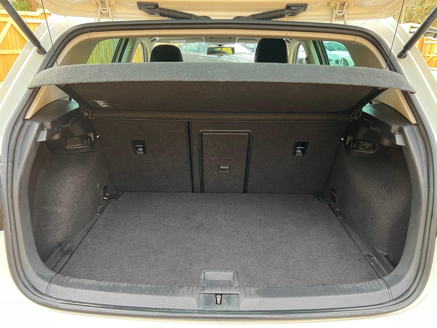 Used Volkswagen Golf for sale - 77882769: Photo 4