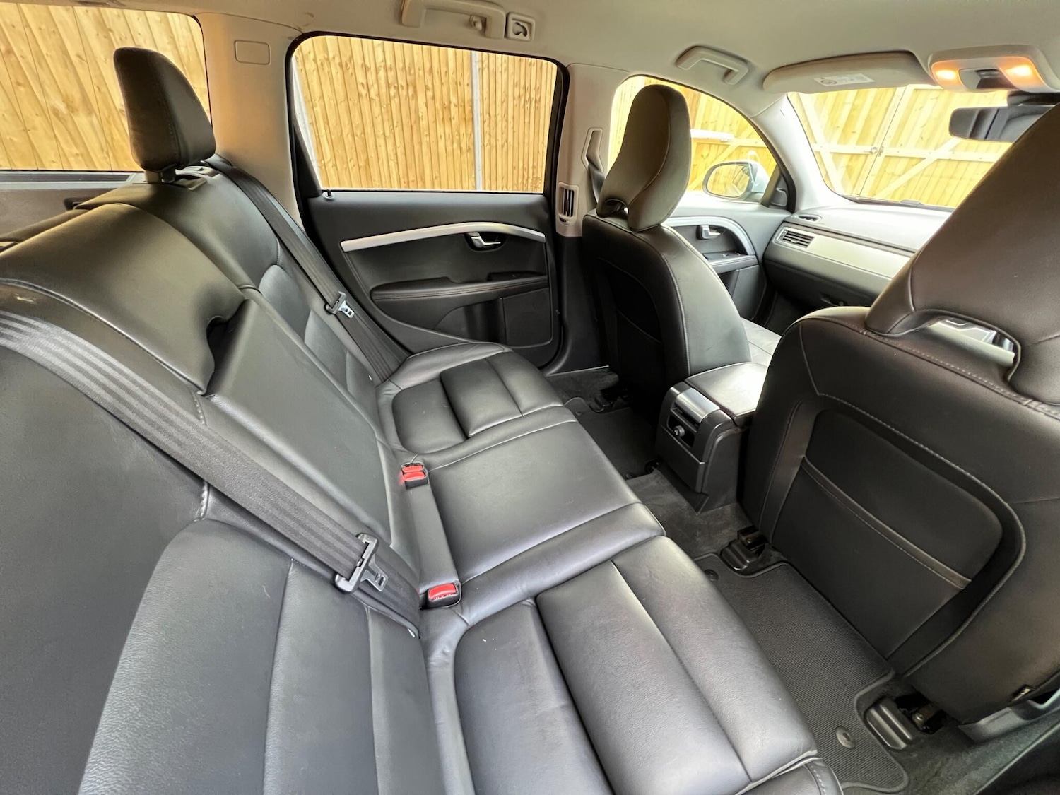 Used Volvo V70 2015 for sale - 76295327: Photo 20