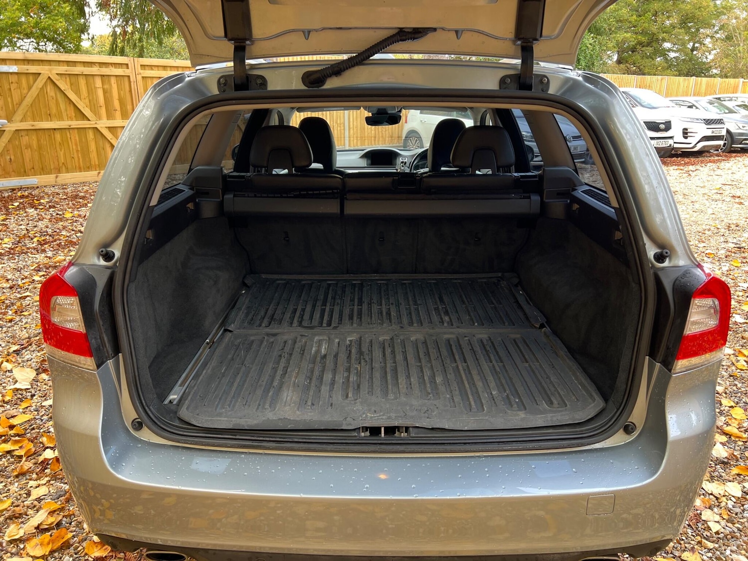 Used Volvo V70 2015 for sale - 76295327: Photo 22