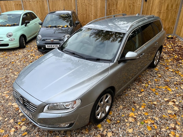 Used Volvo V70 2015 for sale - 76295327: Photo 3