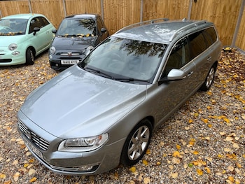 Used Volvo V70 2015 for sale - 76295327: Photo
