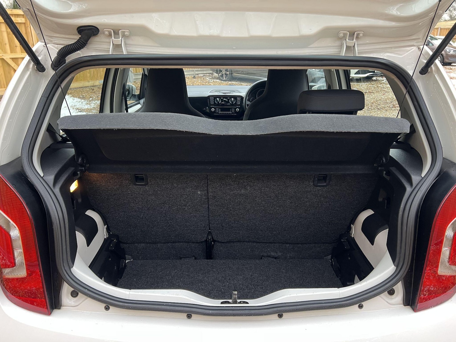 Used Volkswagen up! 2015 for sale - 77119852: Photo 7