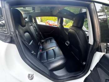 Used Tesla Model 3 2020 for sale - 74875612: Photo