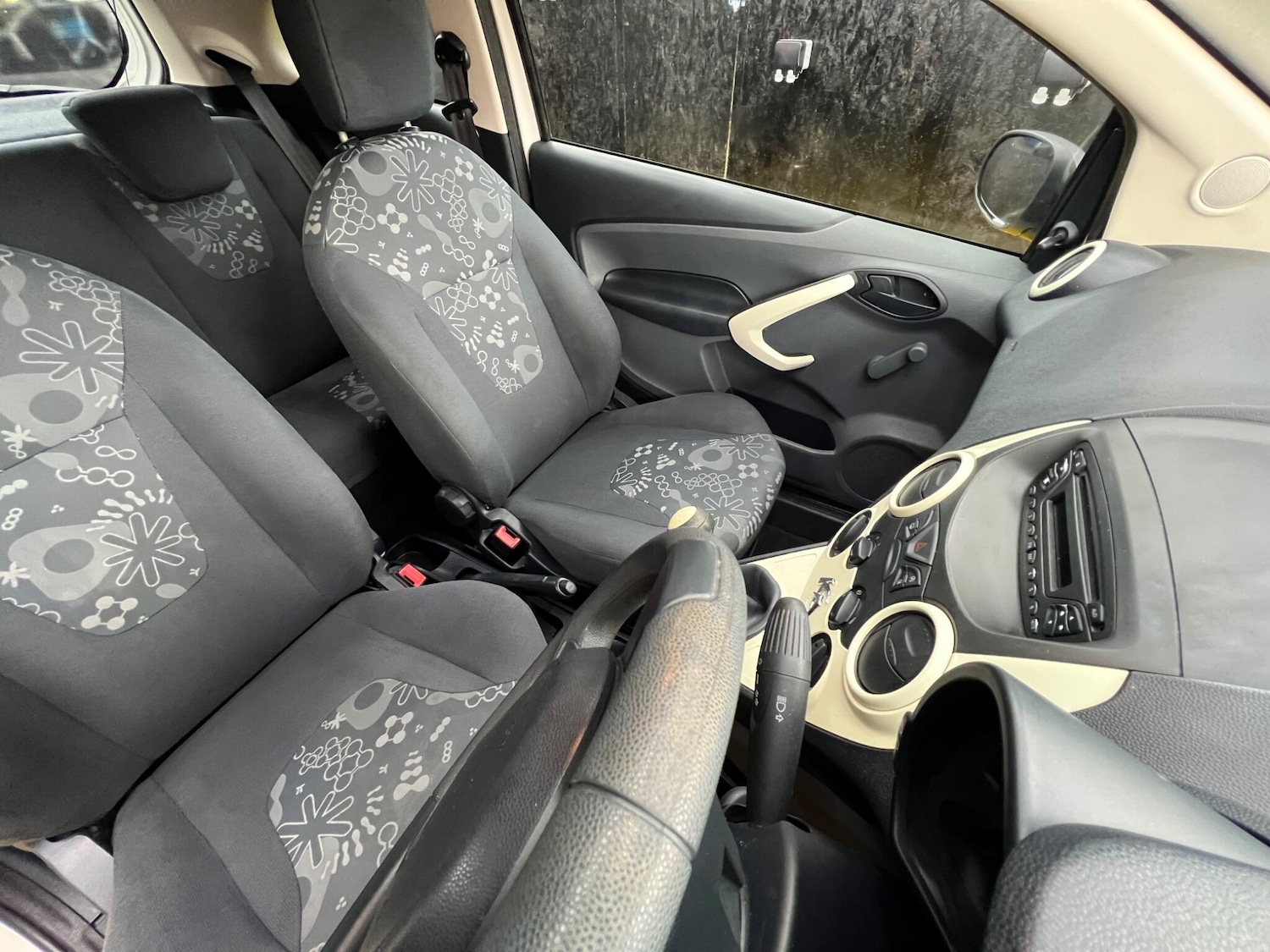 Used Ford Ka for sale - 77696693: Photo 2