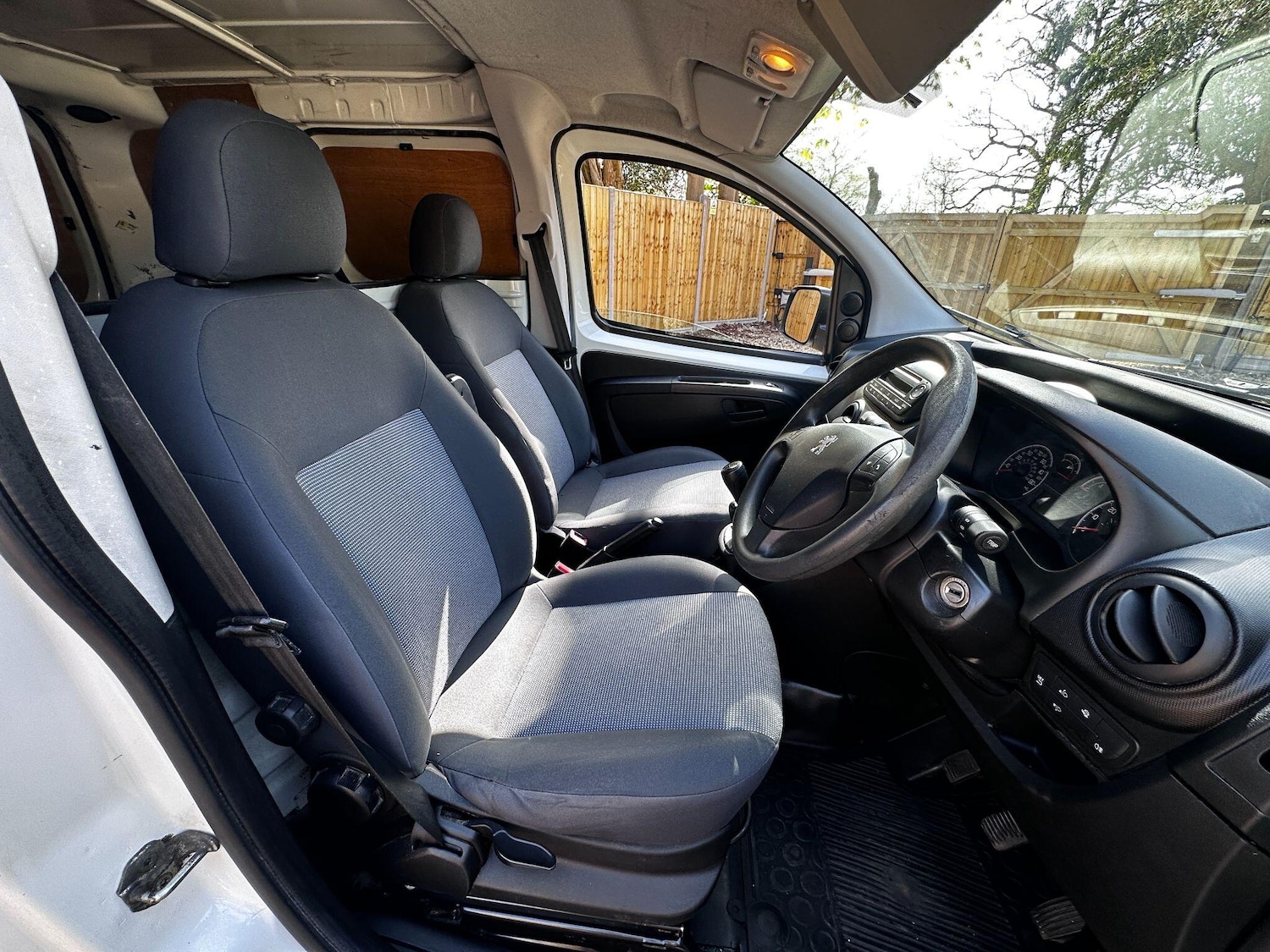 Used Peugeot Bipper 2015 for sale - 78184920: Photo 2