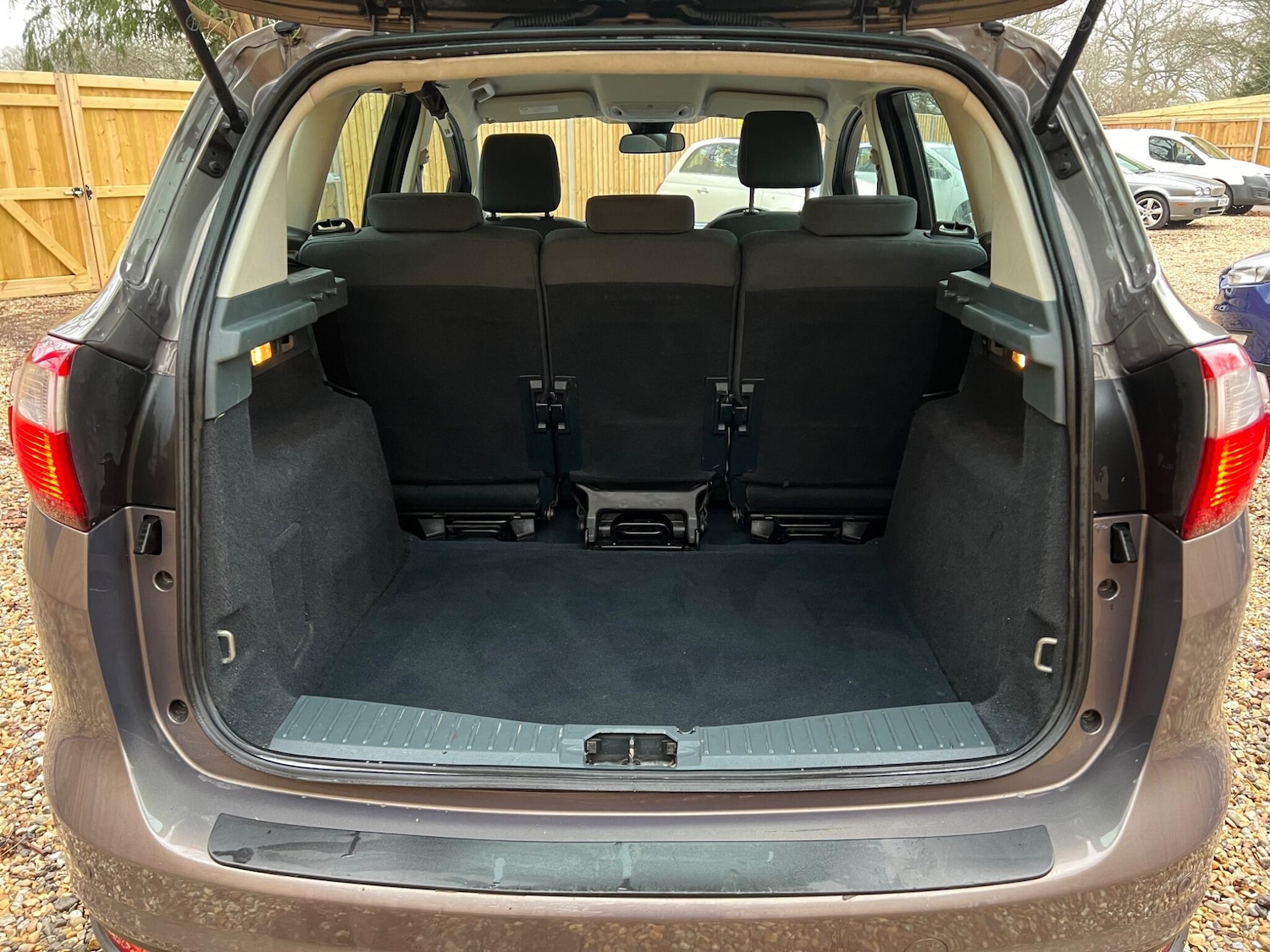 Used Ford C-Max 2014 for sale - 77330666: Photo 4