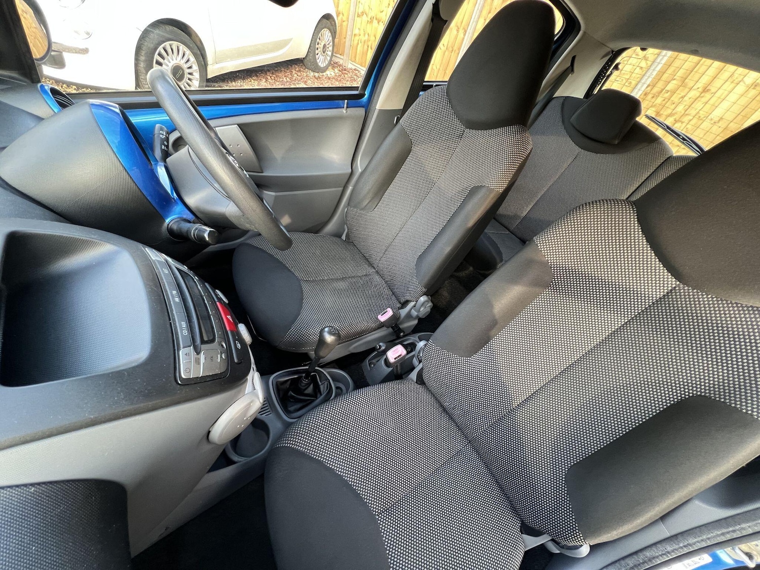 Used Toyota AYGO 2009 for sale - 77768240: Photo 27