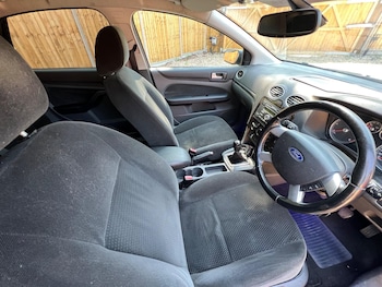 Used Ford Focus 2006 for sale - 79425360: Photo