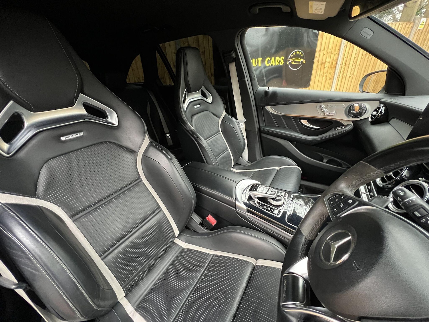 Used Mercedes-Benz GLC 2018 for sale - 77156781: Photo 2