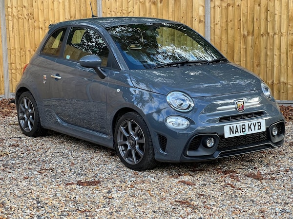 Used Abarth 595 2018 for sale - 76214286: Photo 1