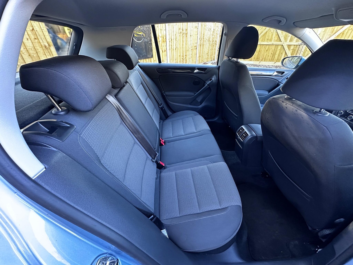 Used Volkswagen Golf 2011 for sale - 76667077: Photo 3