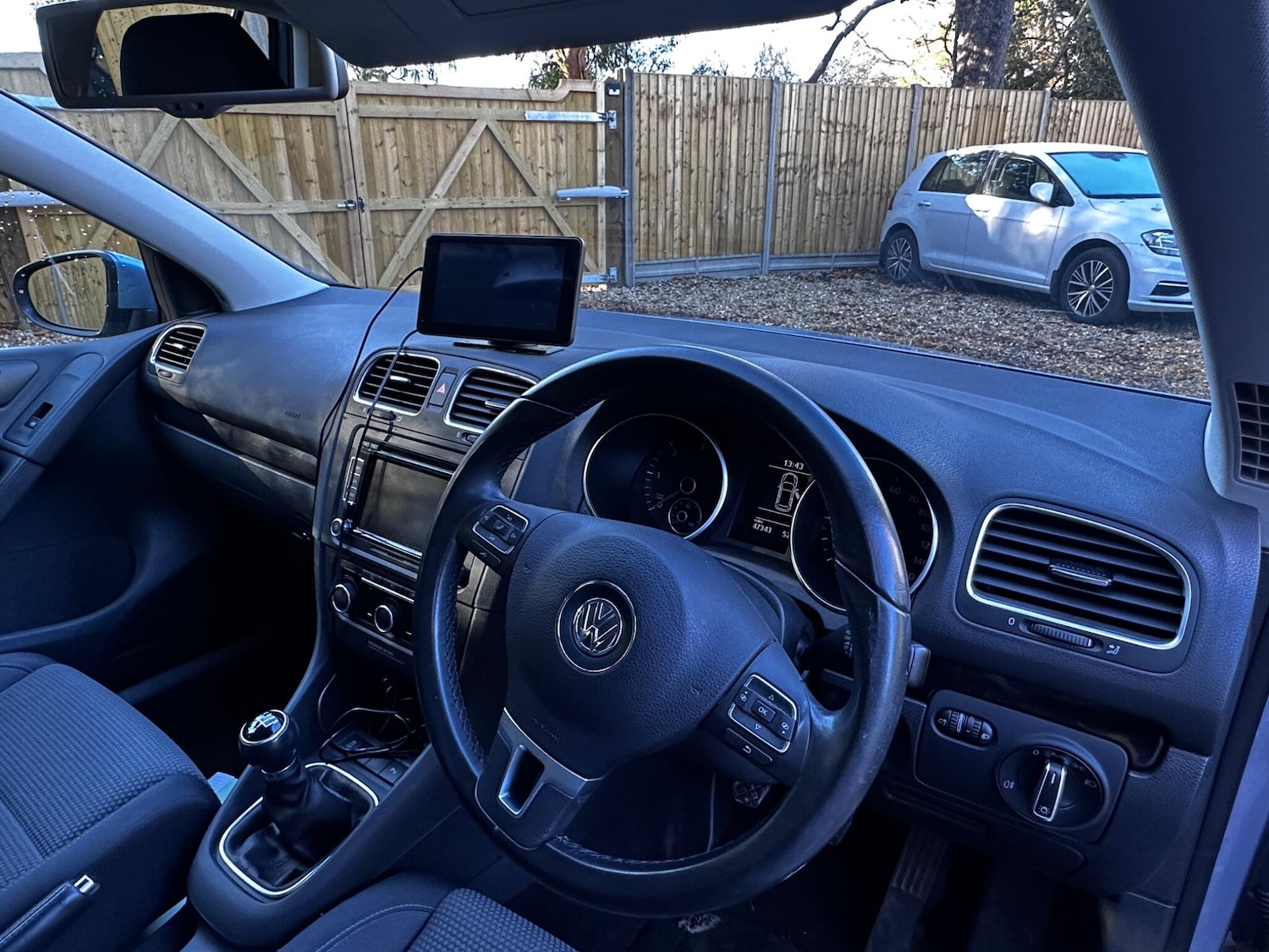 Used Volkswagen Golf 2011 for sale - 76667077: Photo 4