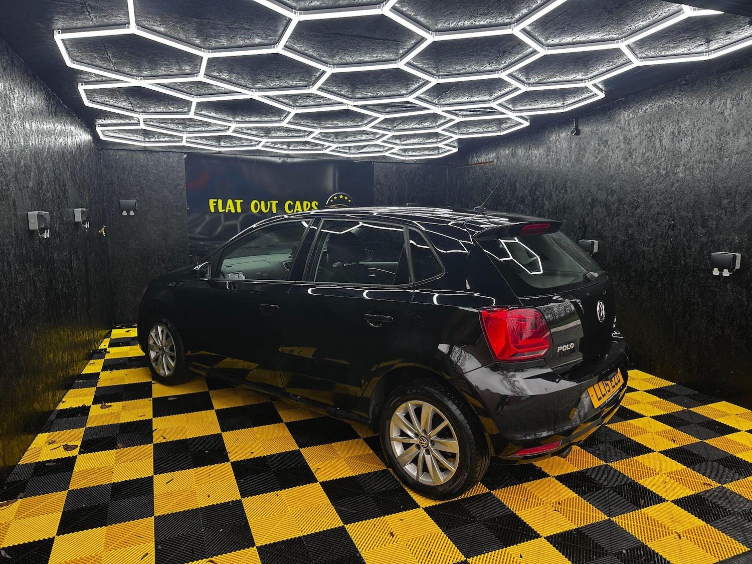 Used Volkswagen Polo 2015 for sale - 77598249: Photo 9