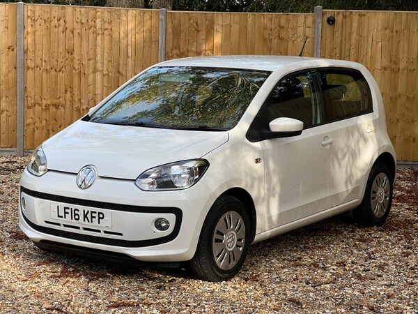 Used Volkswagen up! 2016 for sale - 76215118: Photo 1