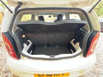 Used Volkswagen up! 2016 for sale - 76215118: Photo 3