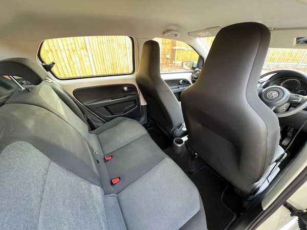 Used Volkswagen up! 2016 for sale - 76215118: Photo 5