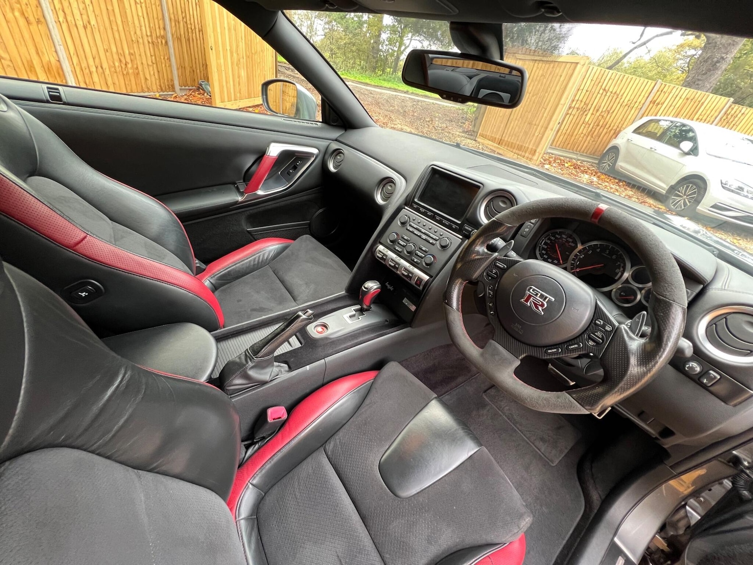 Used Nissan GT-R 2011 for sale - 76360529: Photo 33