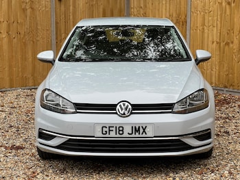 Used Volkswagen Golf 2018 for sale - 76215519: Photo 2