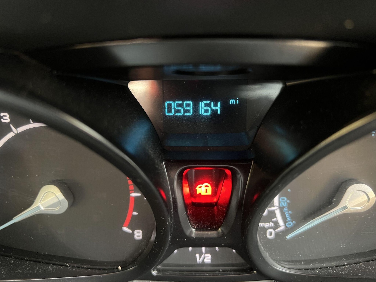 Used Ford Ecosport 2015 for sale - 77633909: Photo 15