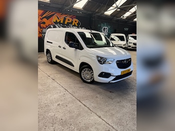 Used Vauxhall Combo 2022 for sale - 79010224: Photo