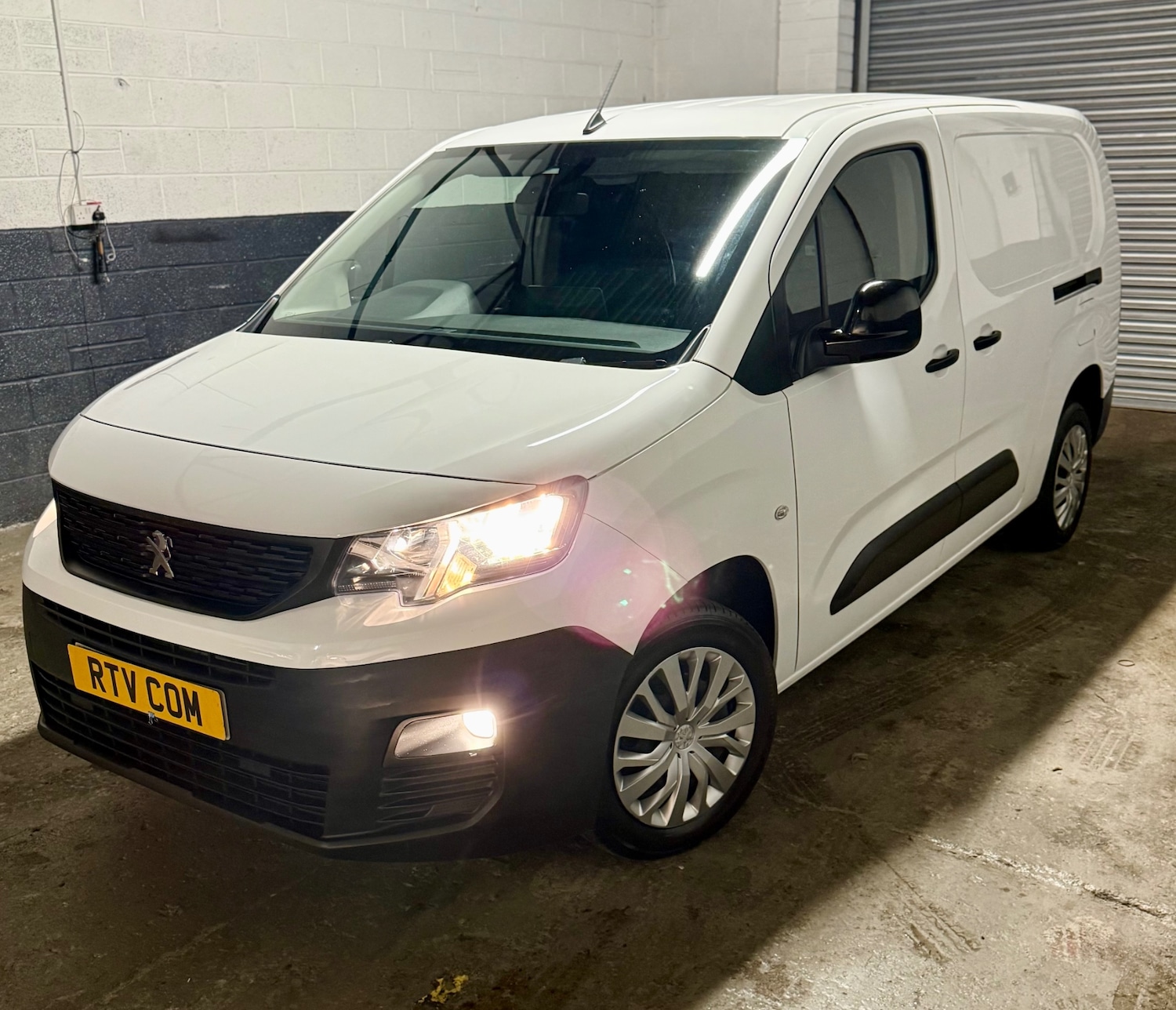 Used Peugeot Partner 2022 for sale - 77241946: Photo 2