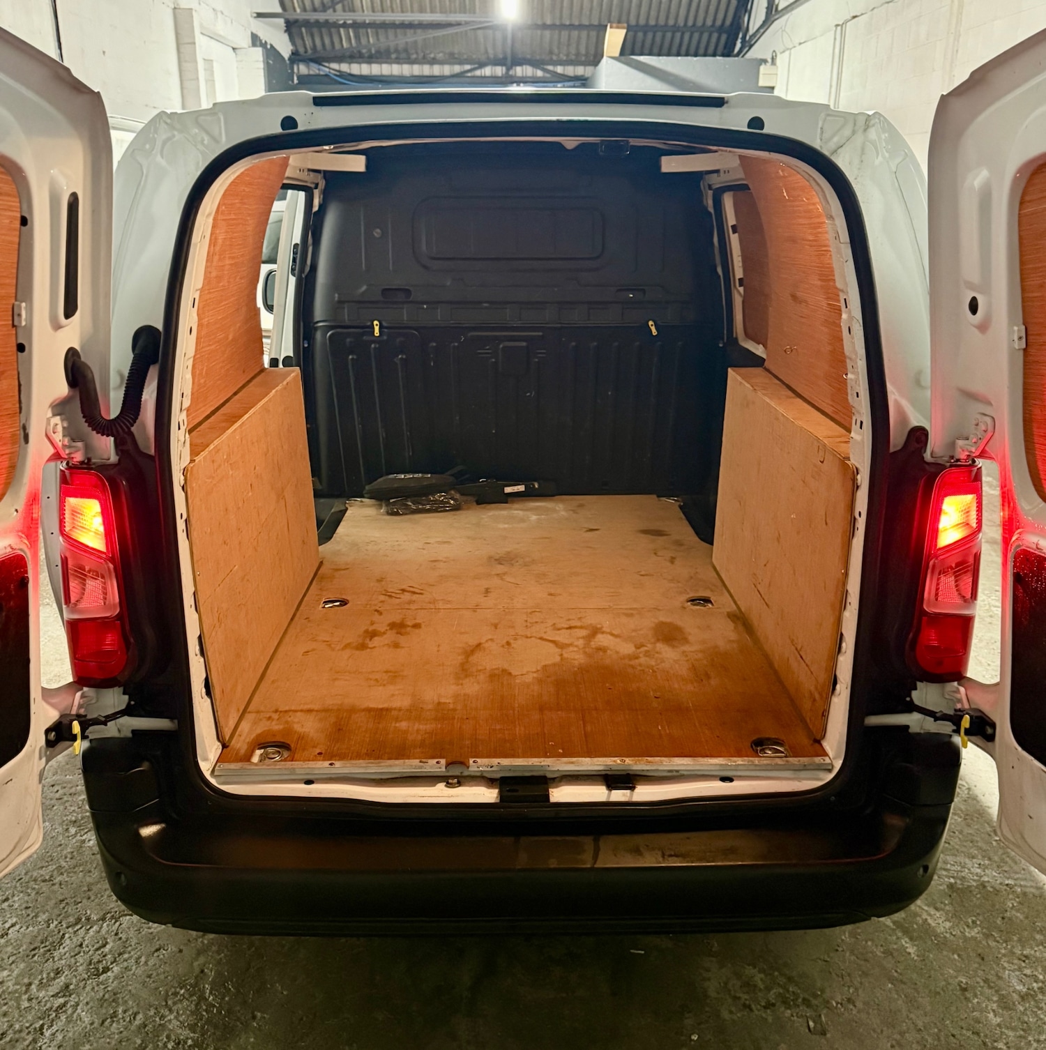 Used Peugeot Partner 2022 for sale - 77241946: Photo 20