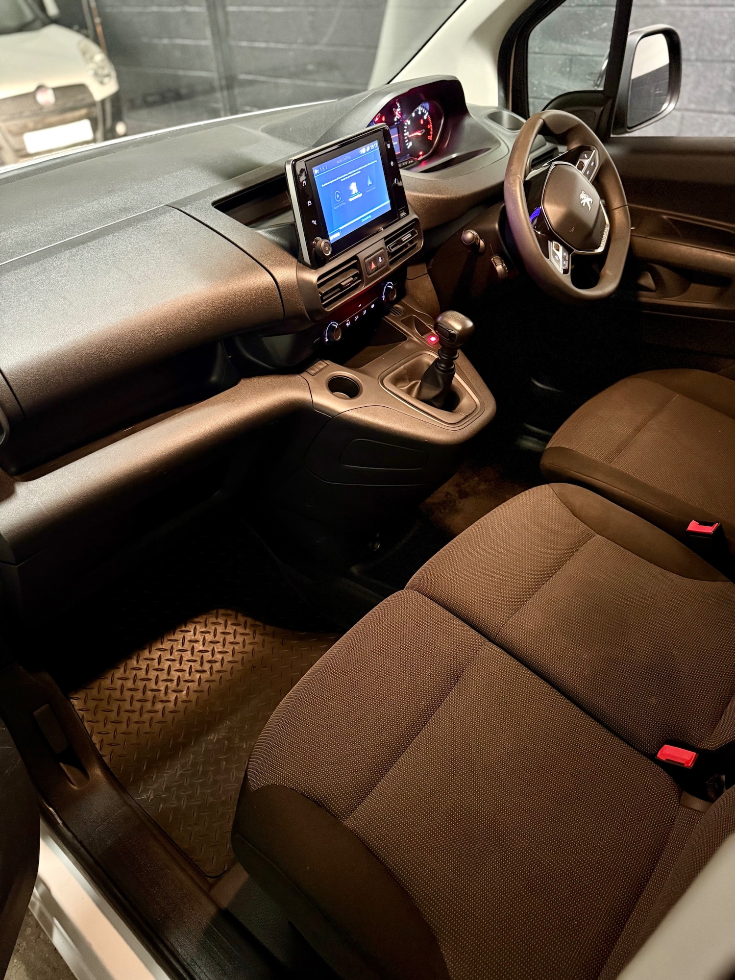 Used Peugeot Partner 2022 for sale - 77241946: Photo 25