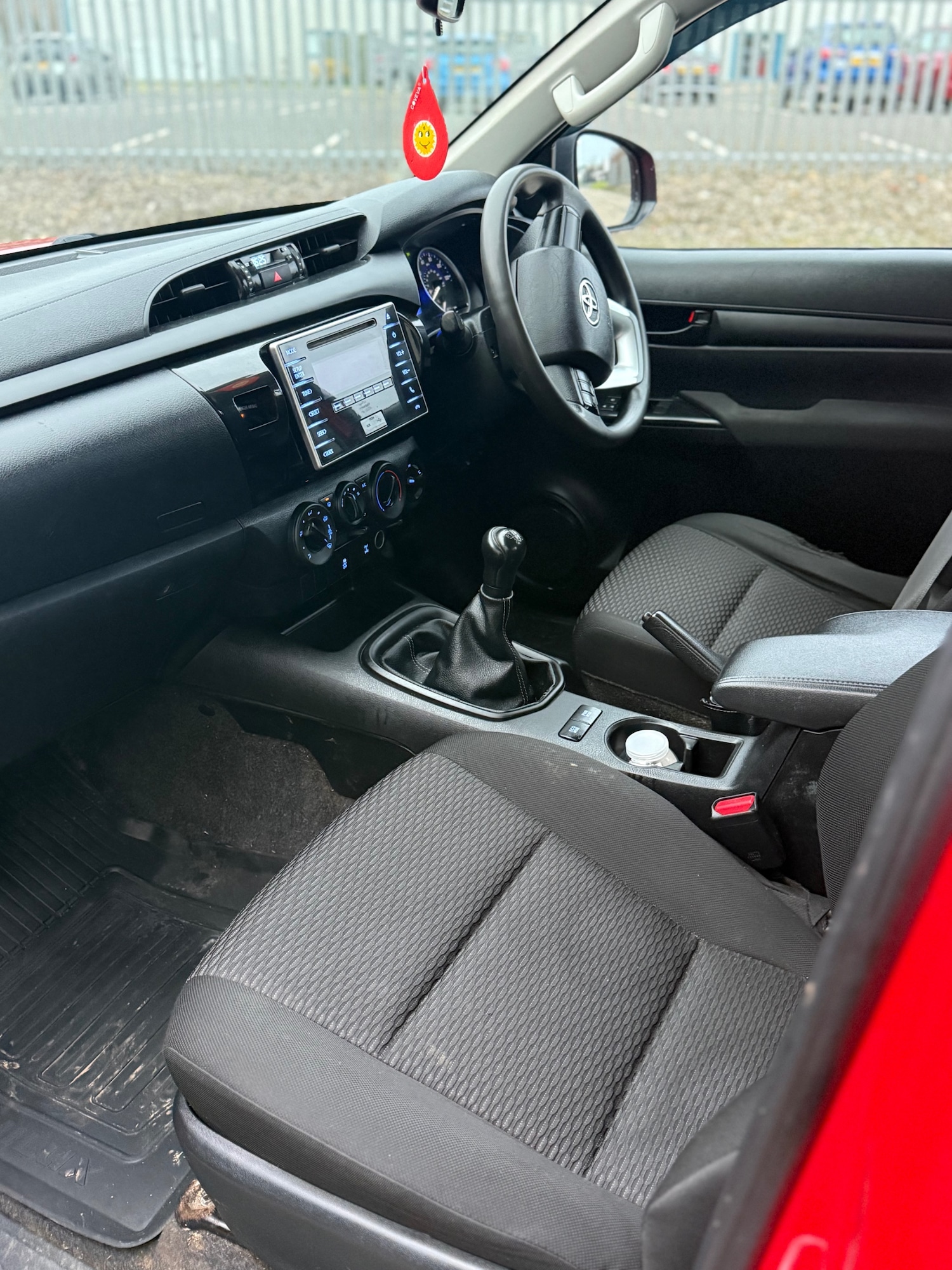 Used Toyota Hilux 2020 for sale - 77694450: Photo 18