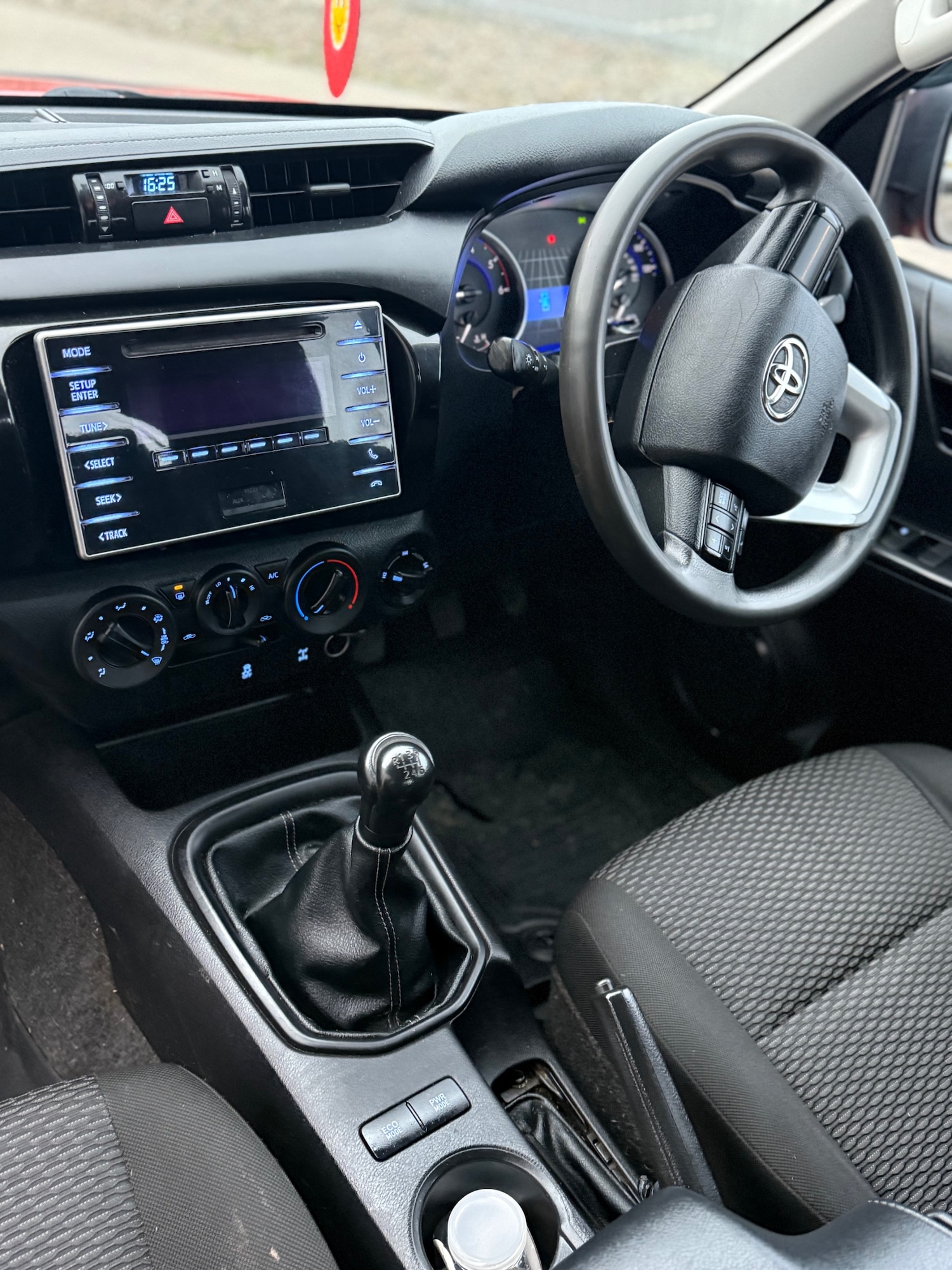 Used Toyota Hilux 2020 for sale - 77694450: Photo 22