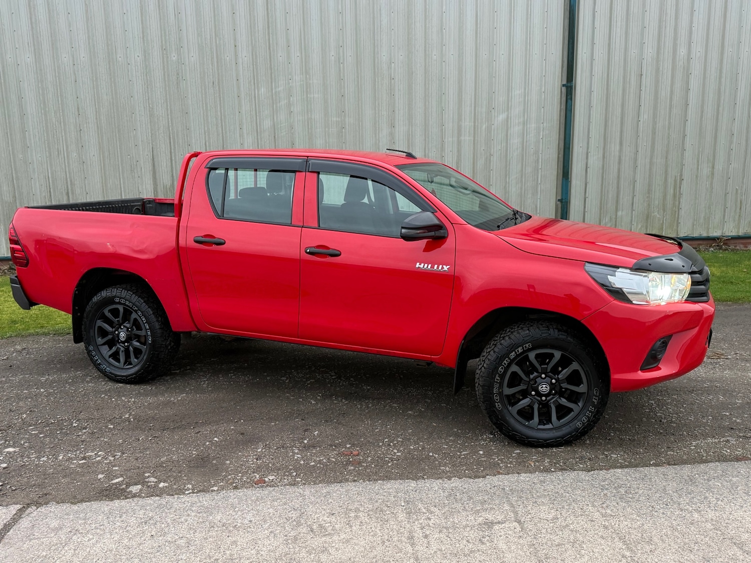 Used Toyota Hilux 2020 for sale - 77694450: Photo 8