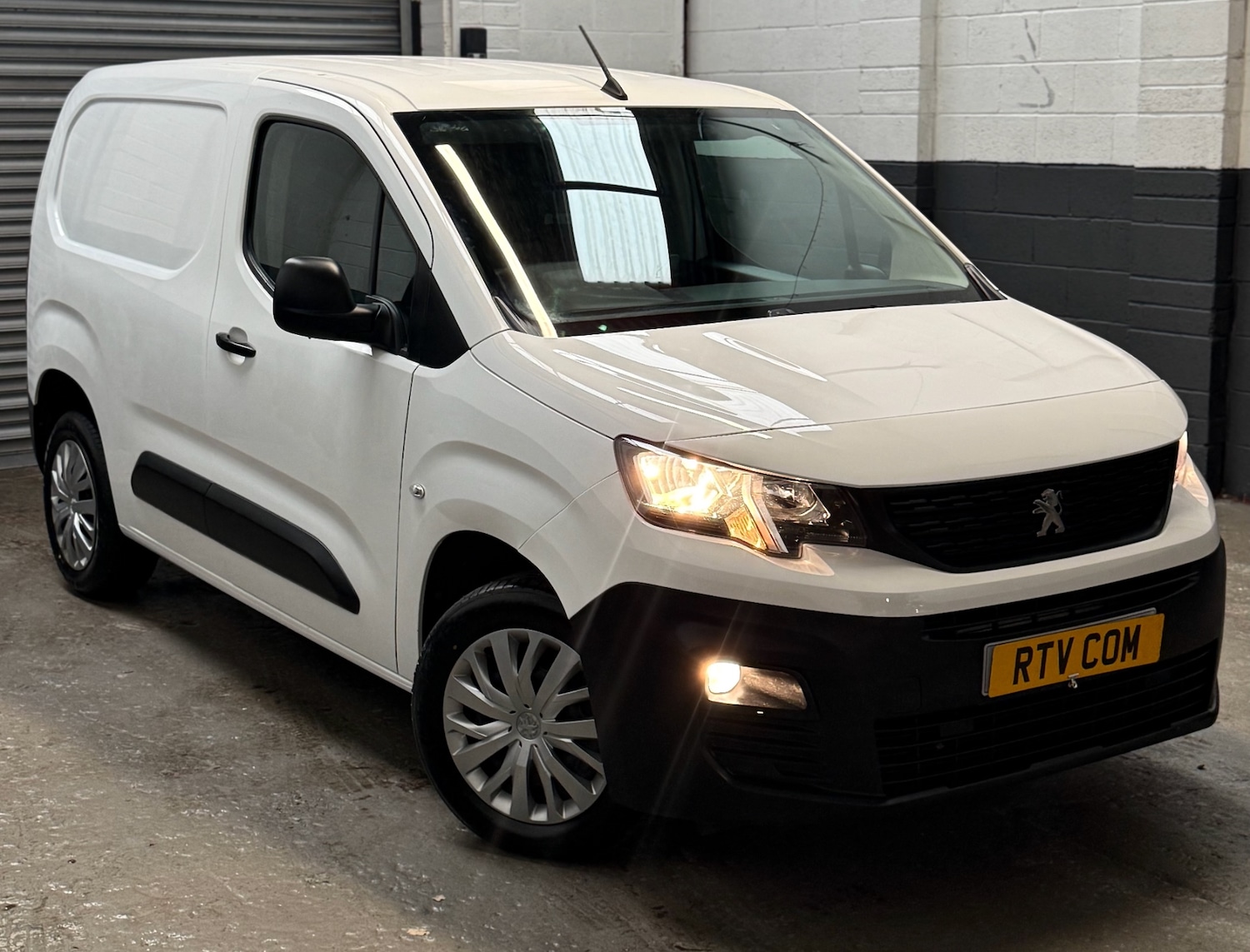 Used Peugeot Partner 2020 for sale - 76488527: Photo 1