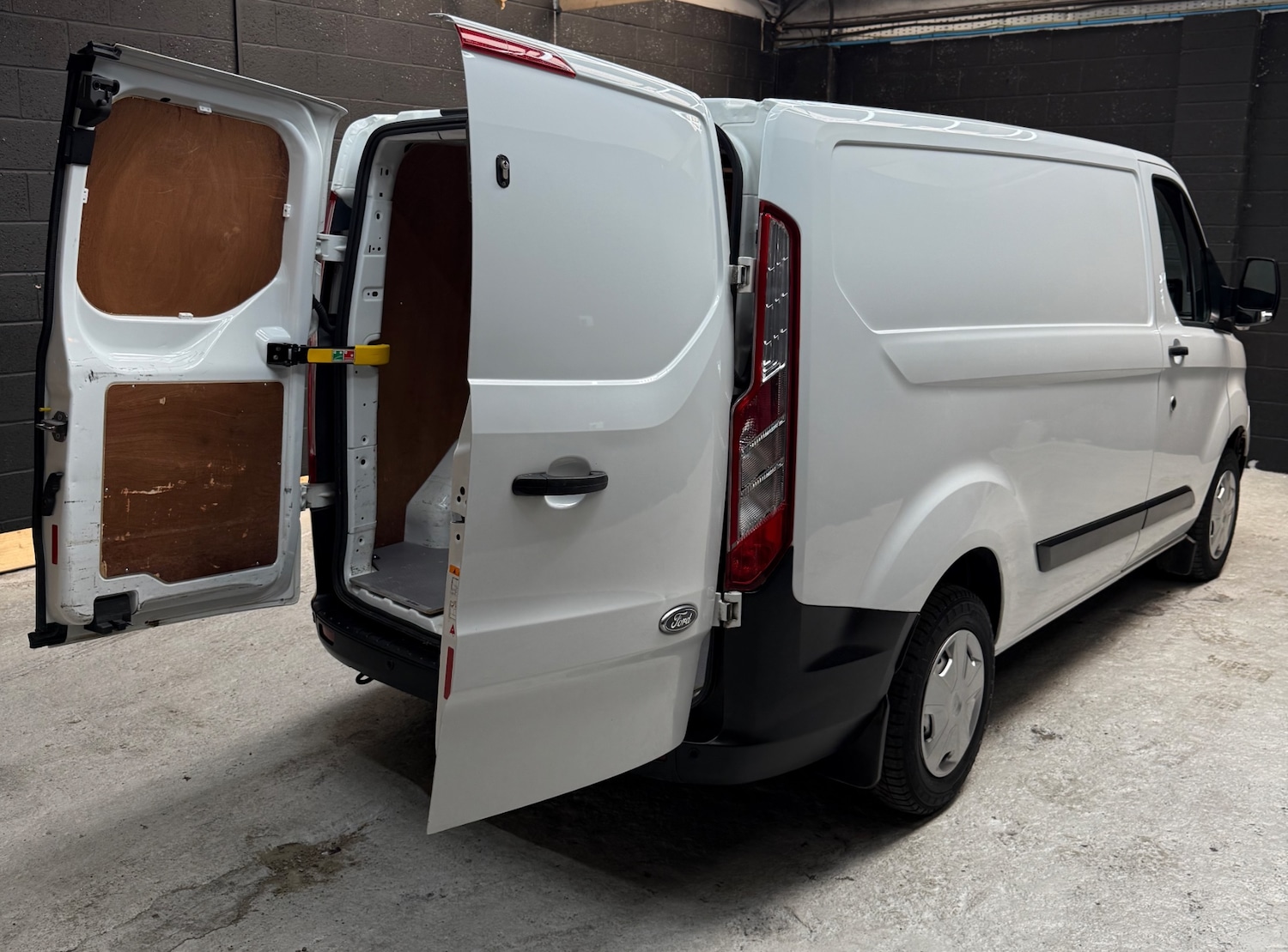 Used Ford Transit Custom 2020 for sale - 76077906: Photo 11