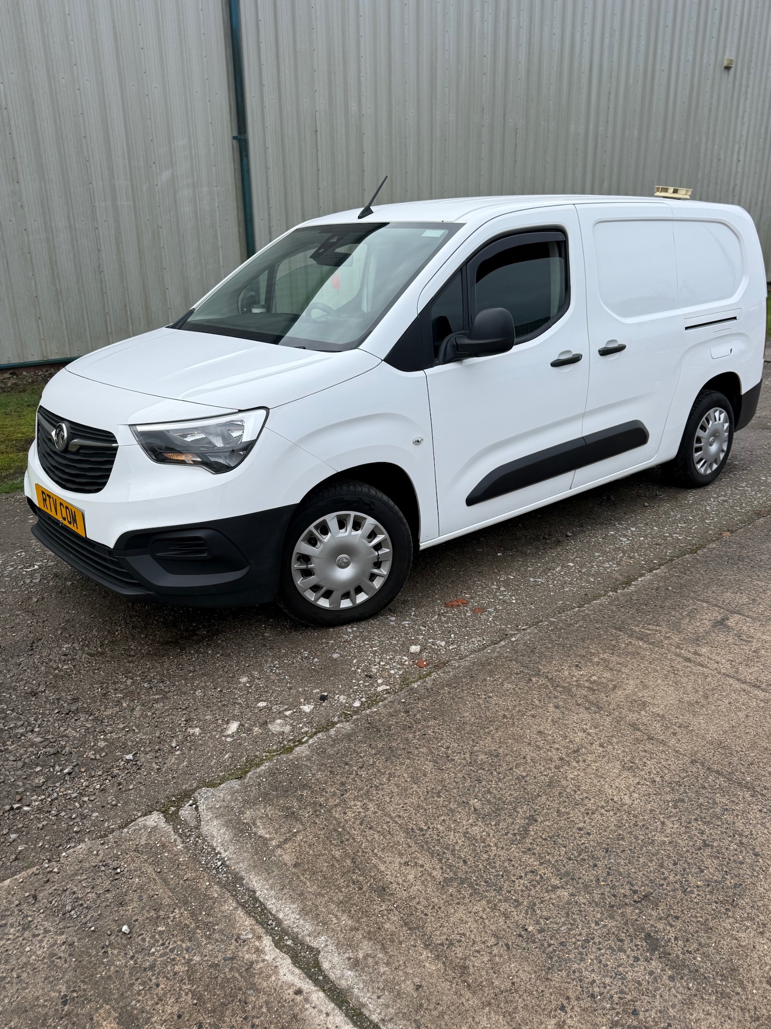 Used Vauxhall Combo 2021 for sale - 77731879: Photo 2