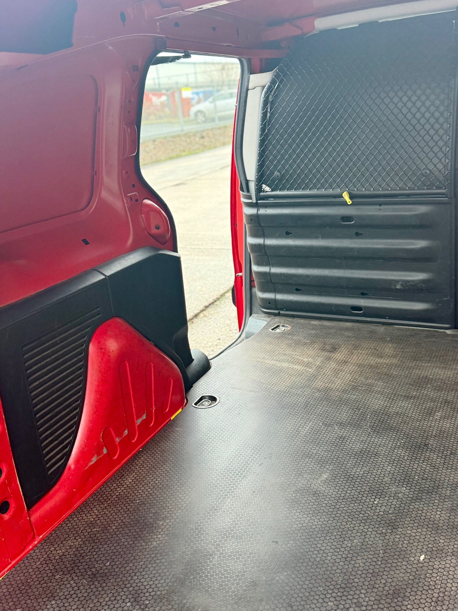 Used Peugeot Partner 2015 for sale - 77465836: Photo 14