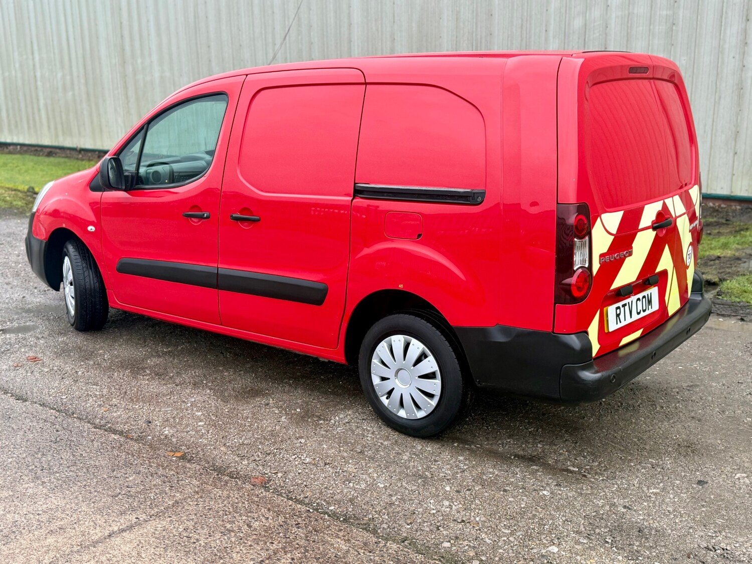 Used Peugeot Partner 2015 for sale - 77465836: Photo 5