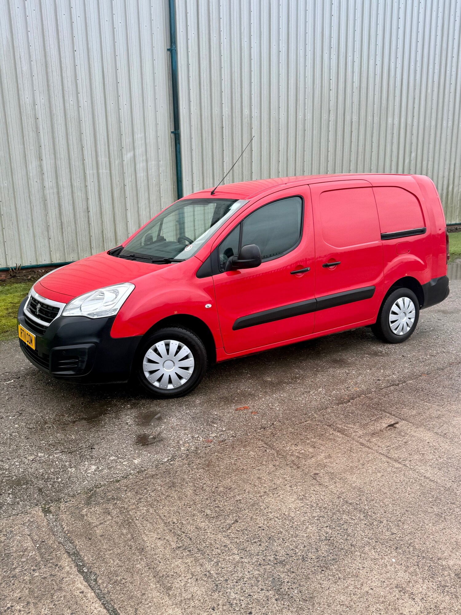 Used Peugeot Partner 2015 for sale - 77465836: Photo 6