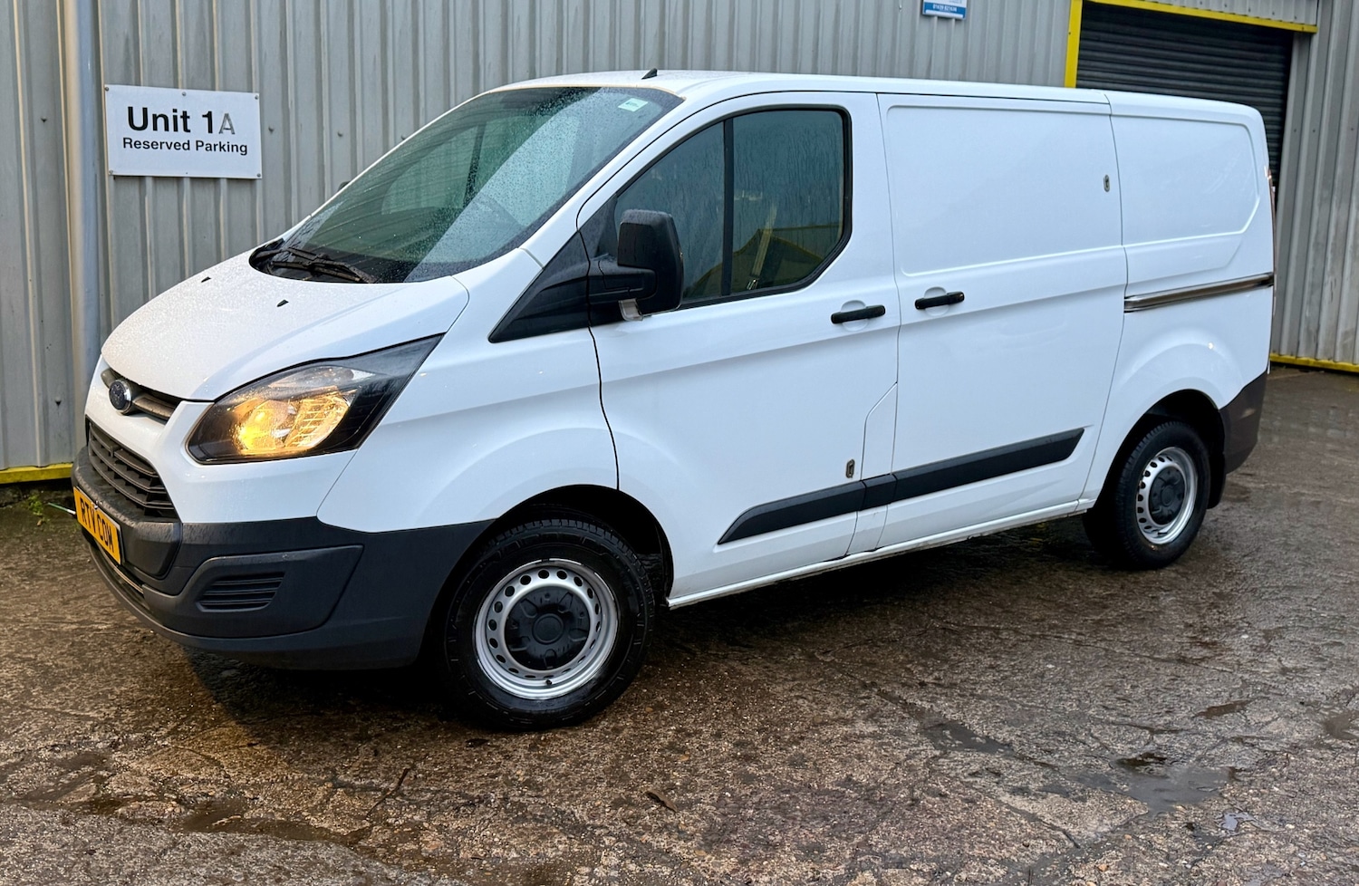 Used Ford Transit Custom 2017 for sale - 77272599: Photo 2