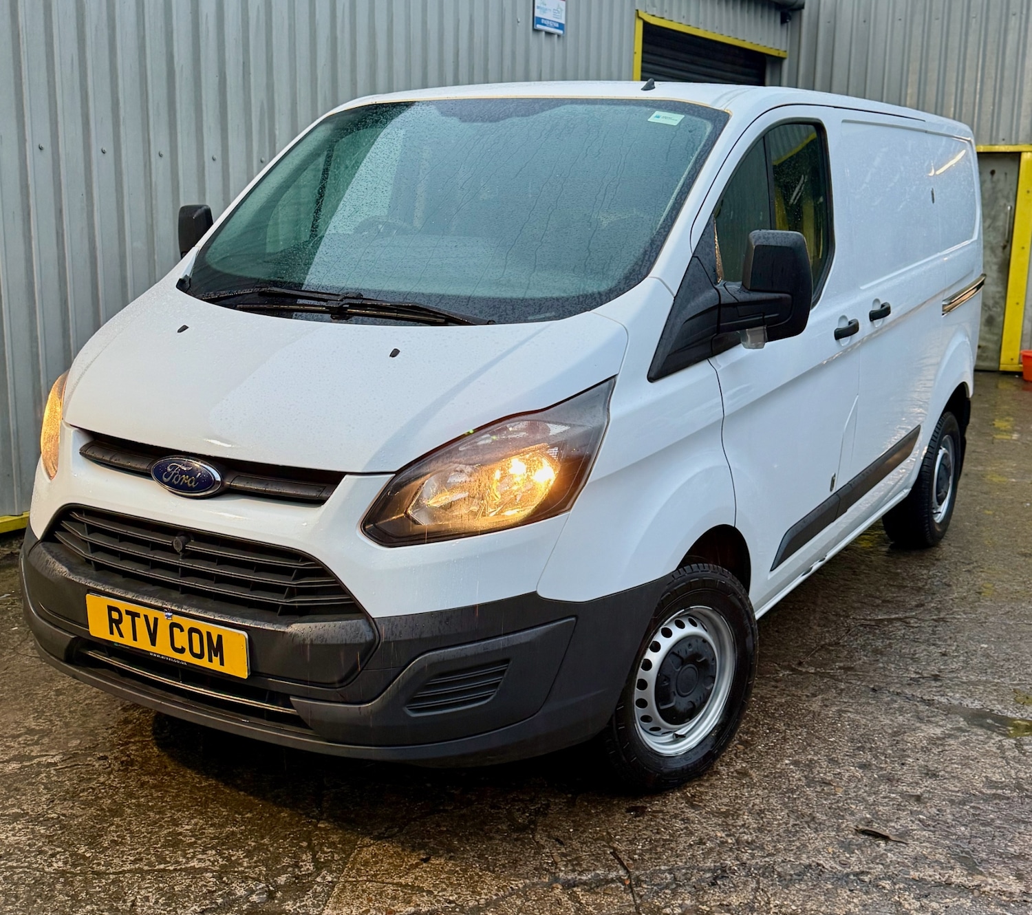 Used Ford Transit Custom 2017 for sale - 77272599: Photo 5