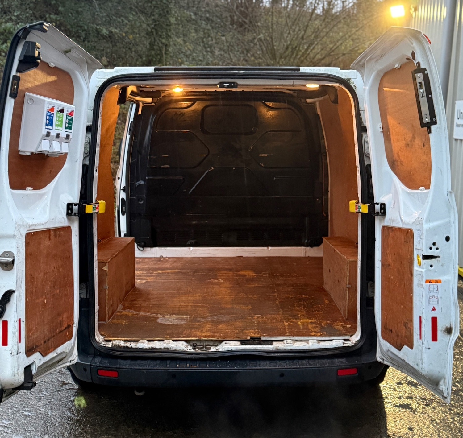 Used Ford Transit Custom 2017 for sale - 77272599: Photo 7