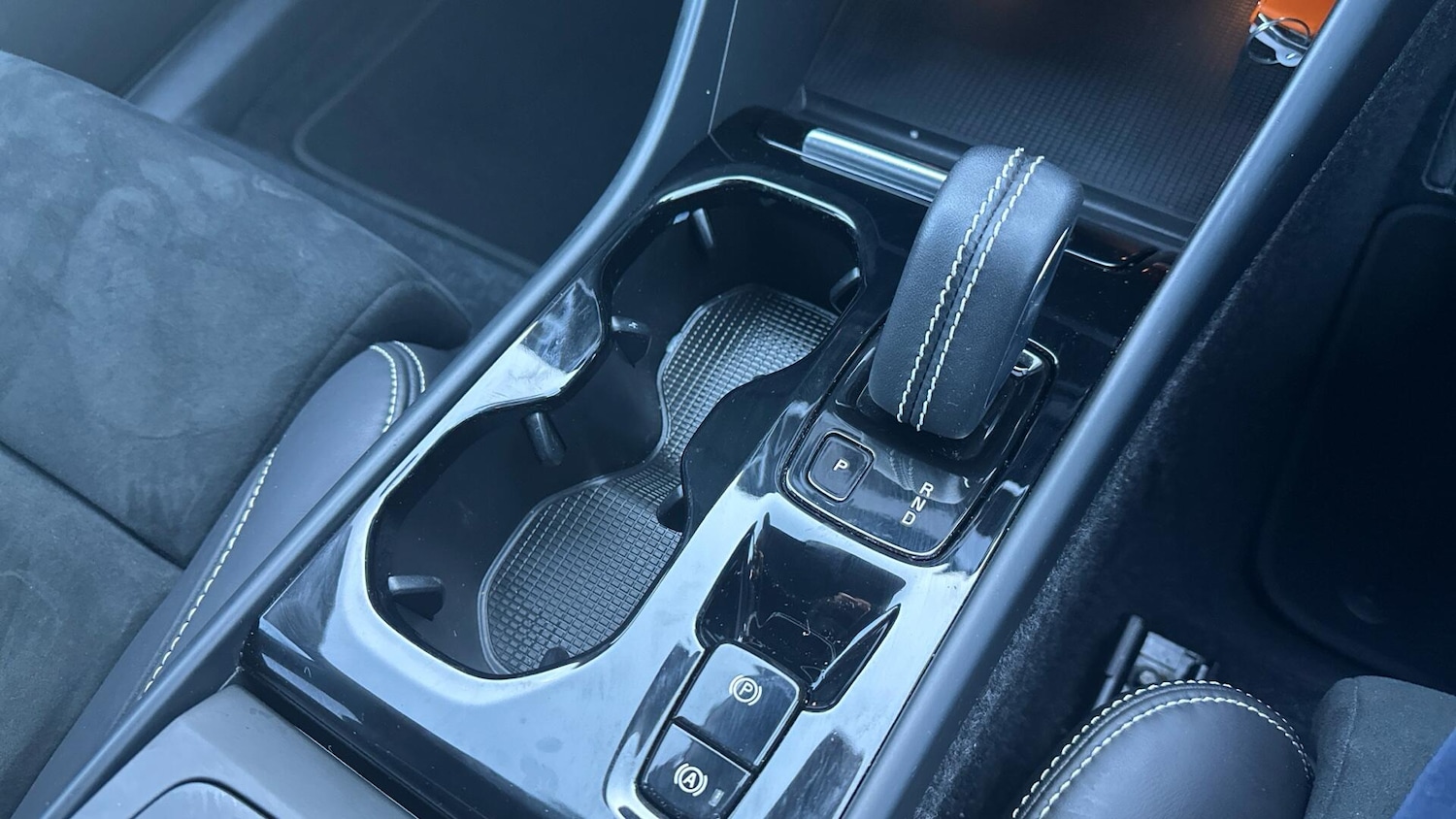 Used Volvo XC40 2022 for sale - 76432147: Photo 21