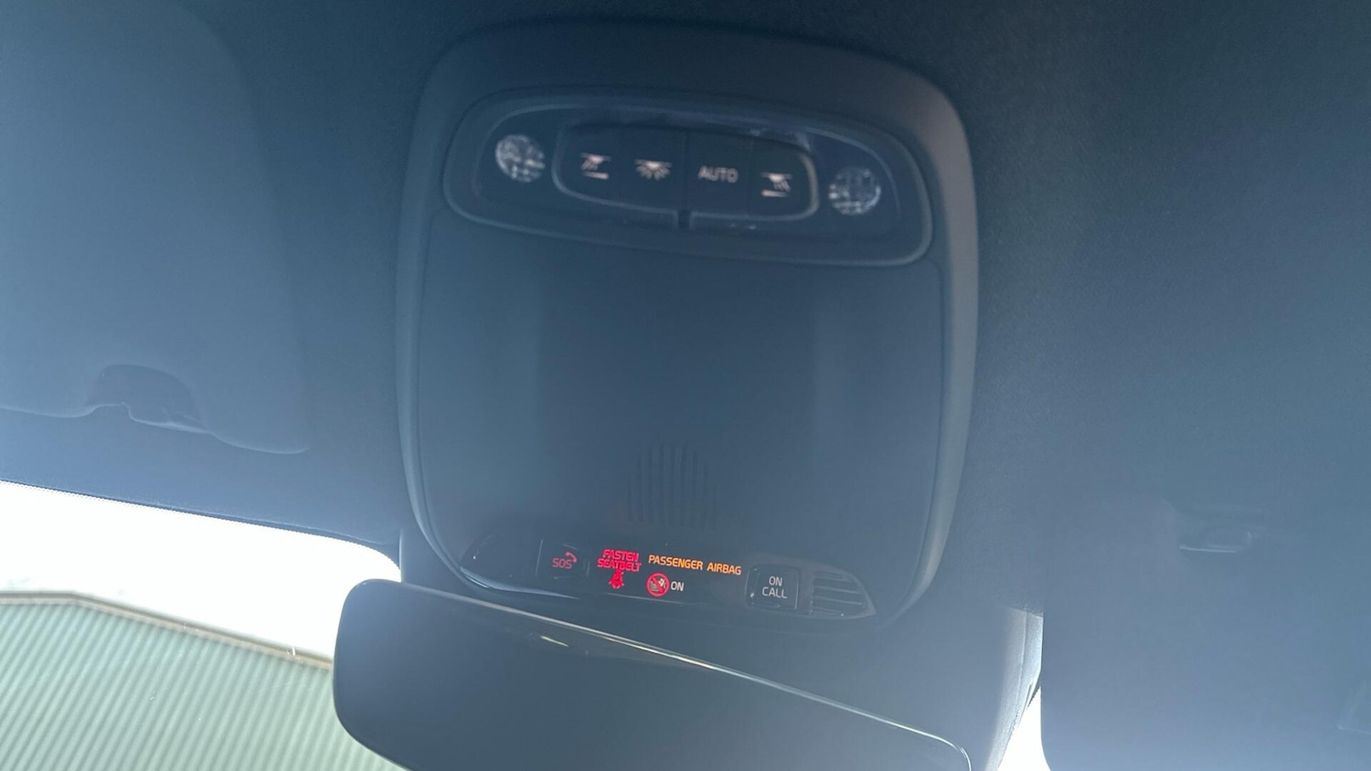 Used Volvo XC40 2022 for sale - 76432147: Photo 23